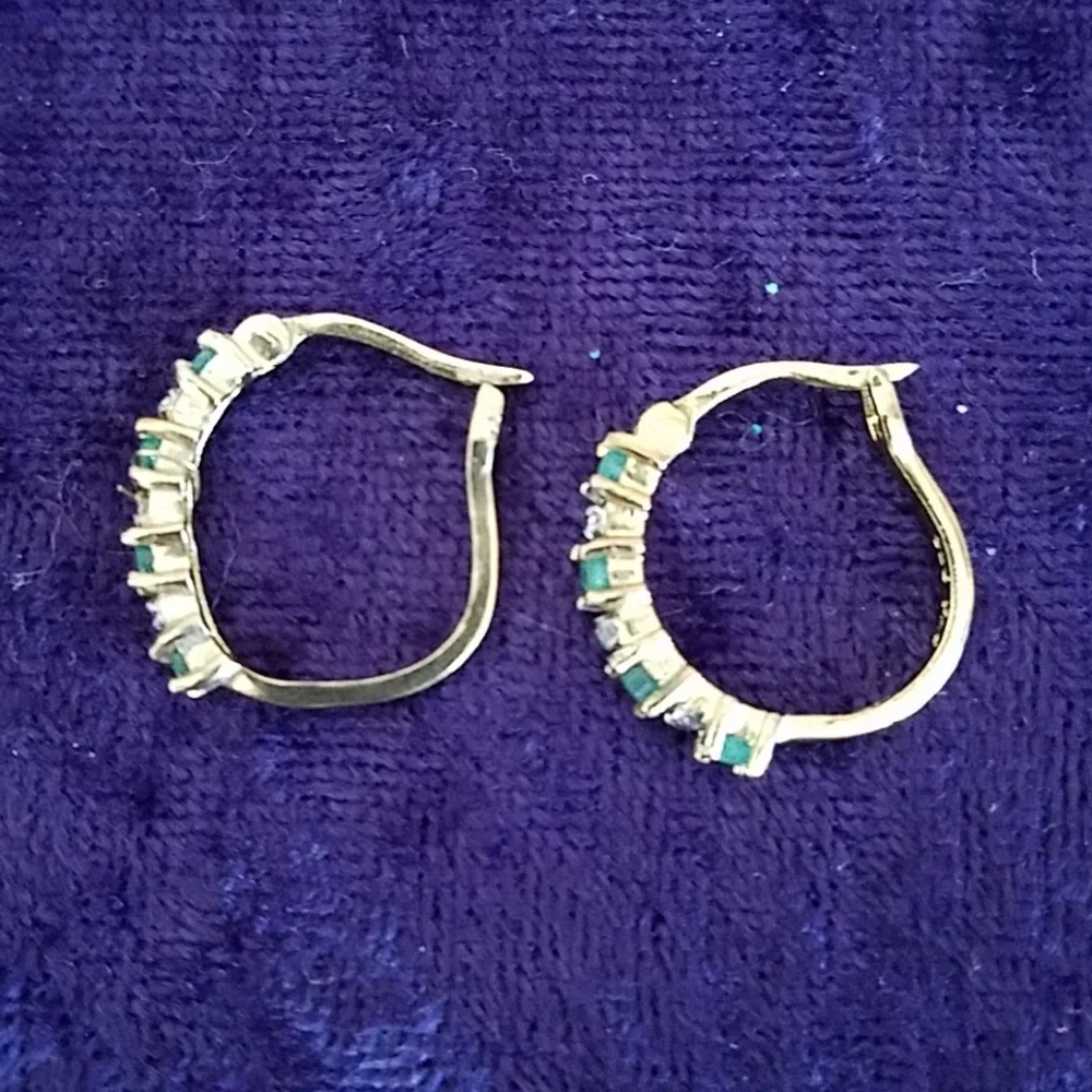 Sterling Silver and Green Gemstone Earrings - Picture 2 of 8